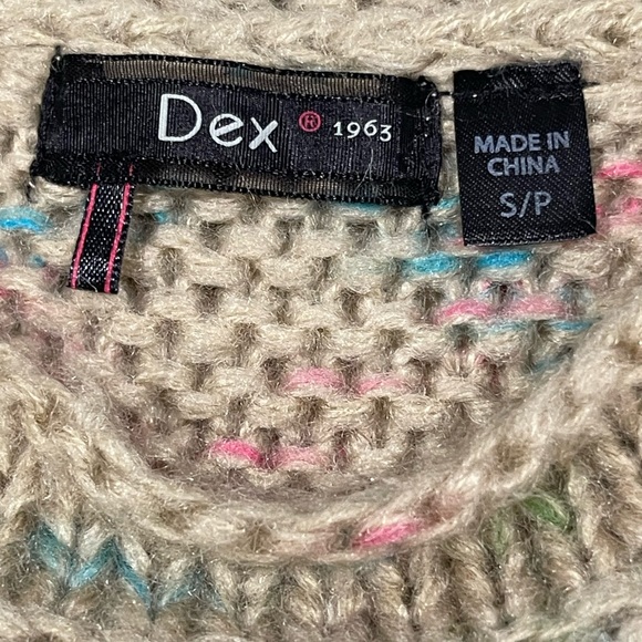 Dex Tan Acrylic Long Sleeve sweater Pink Star - Picture 5 of 8